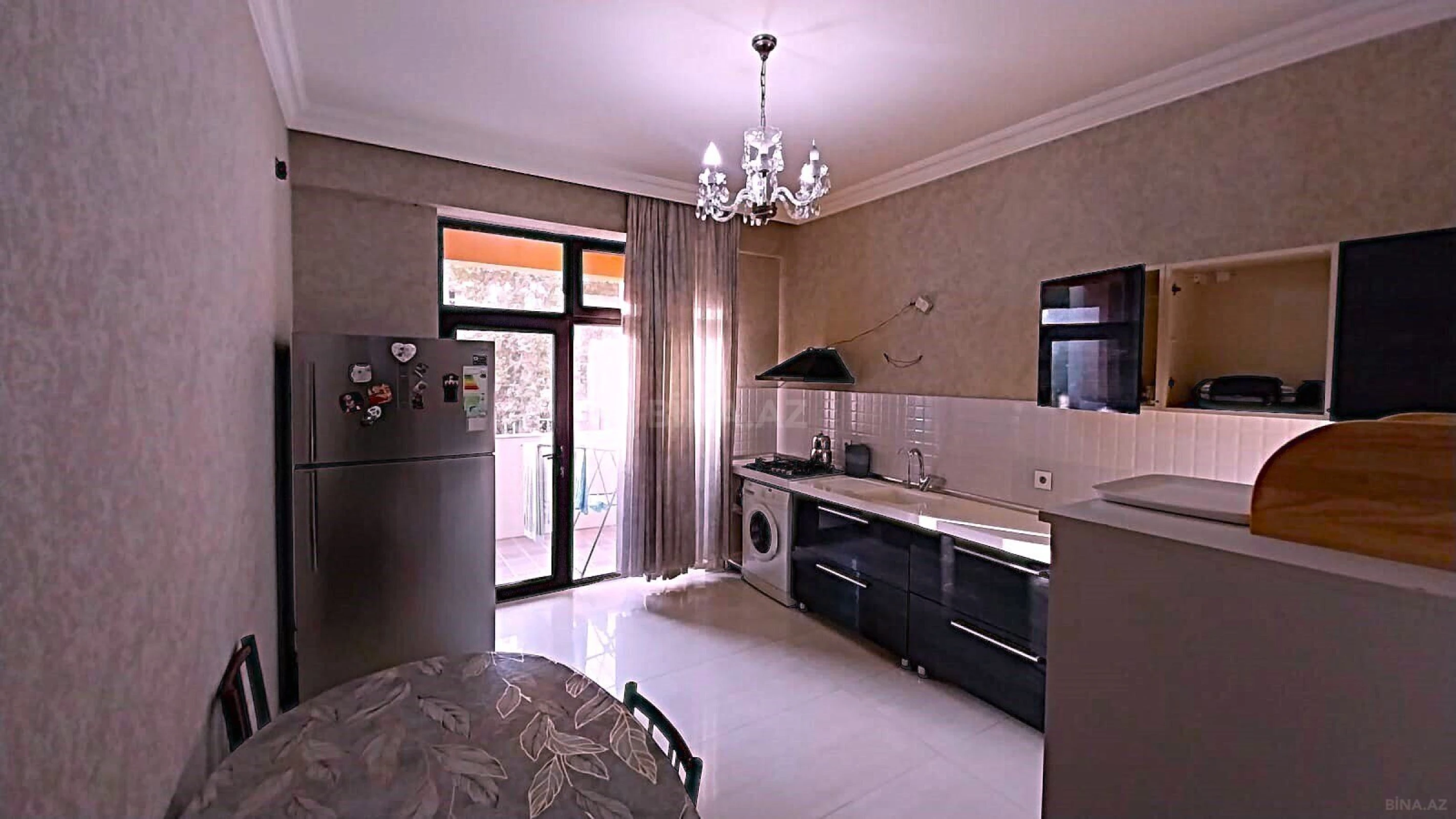 Satılır 3 otaqlı mənzil 108 m²