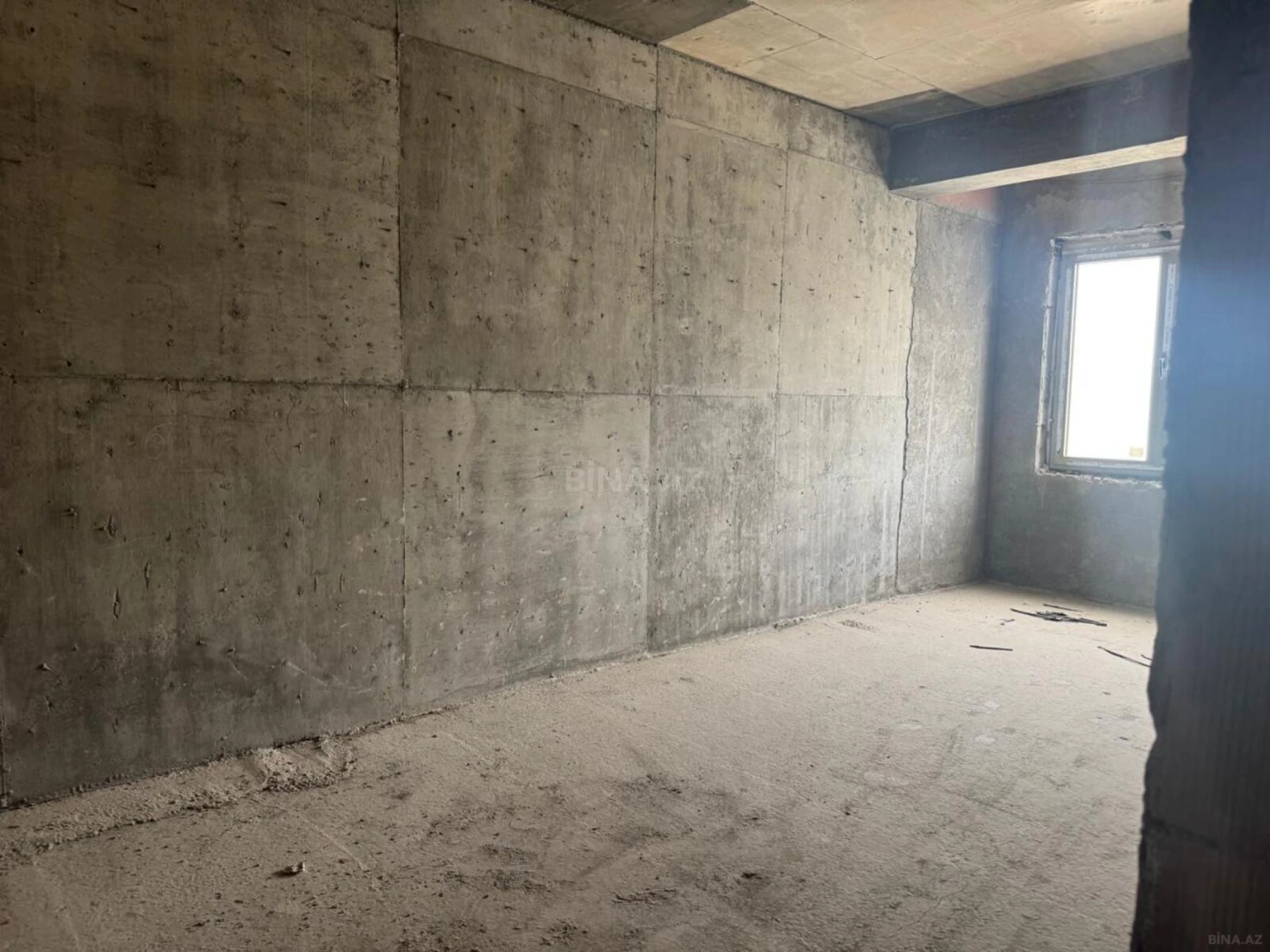 Satılır 3 otaqlı mənzil 189 m²