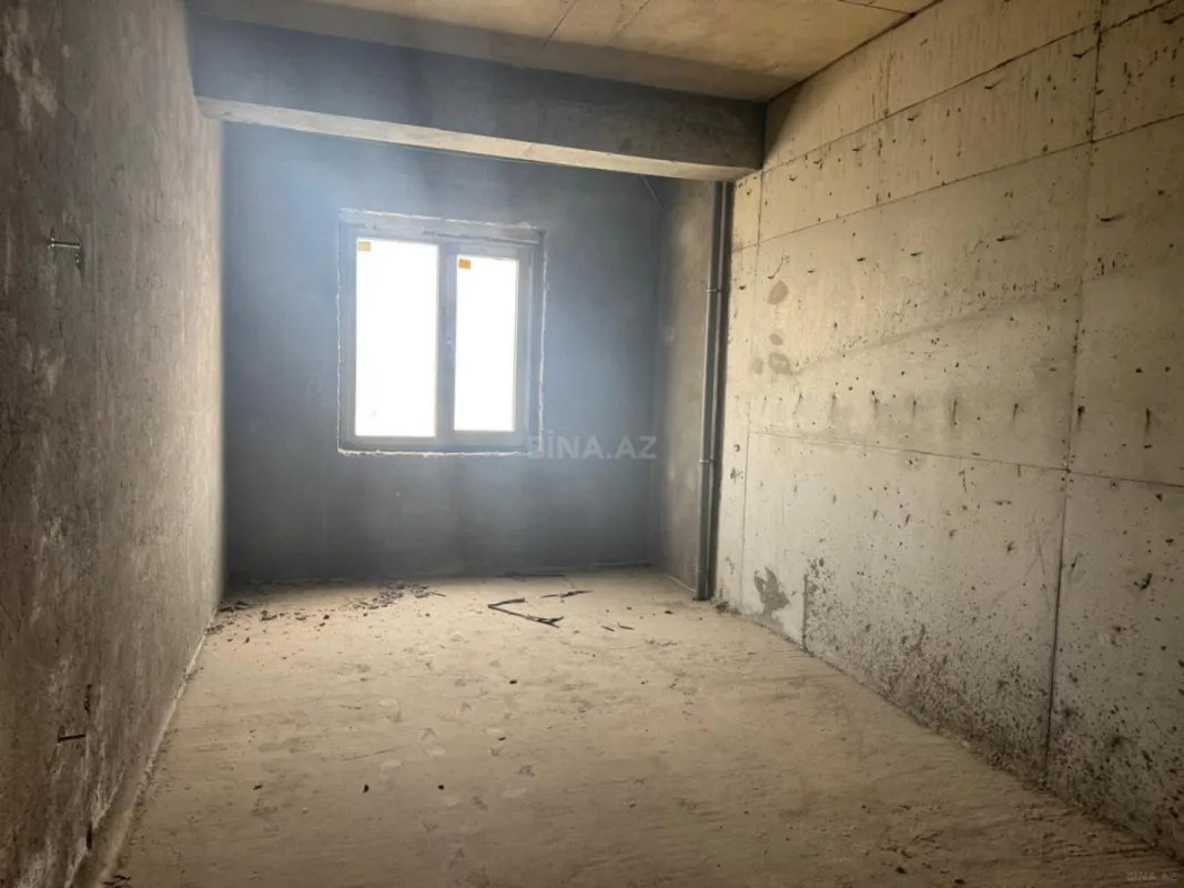 Satılır 3 otaqlı mənzil 189 m²
