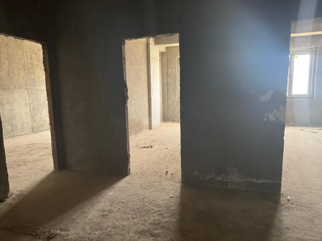 Satılır 3 otaqlı mənzil 189 m²