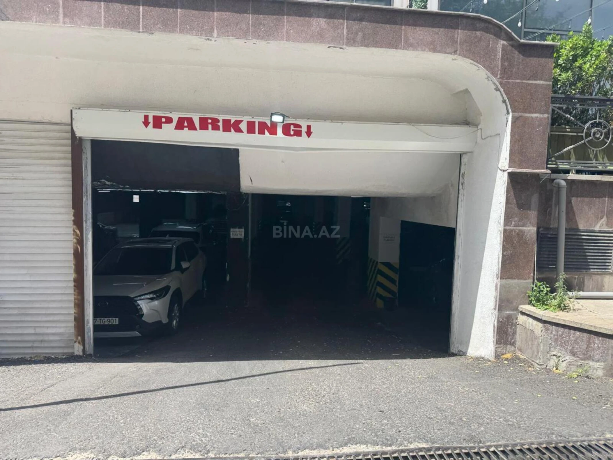 Satılır 3 otaqlı mənzil 189 m²