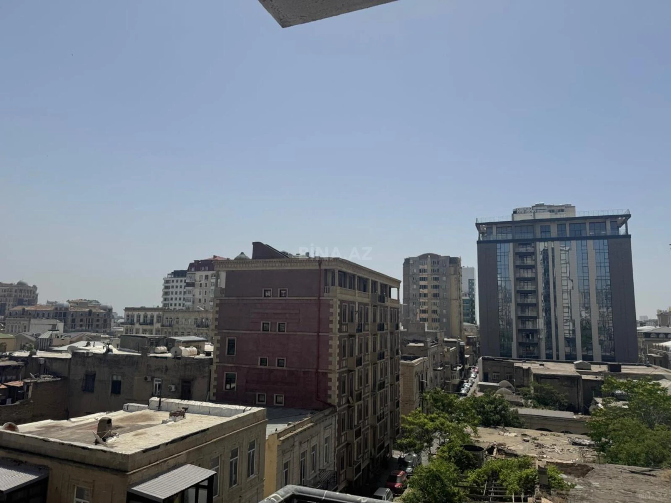Satılır 3 otaqlı mənzil 189 m²