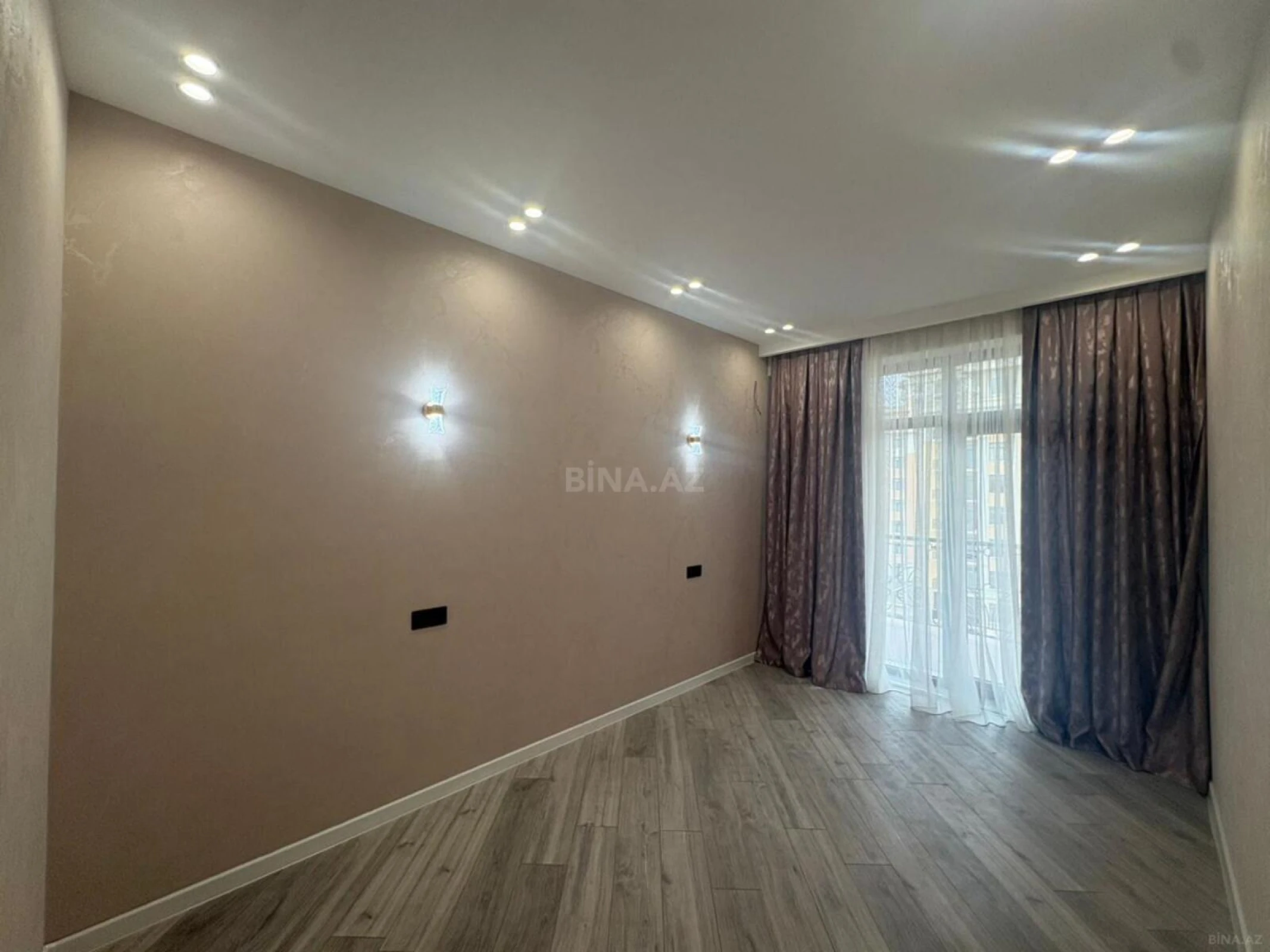 Satılır 2 otaqlı mənzil 52 m²