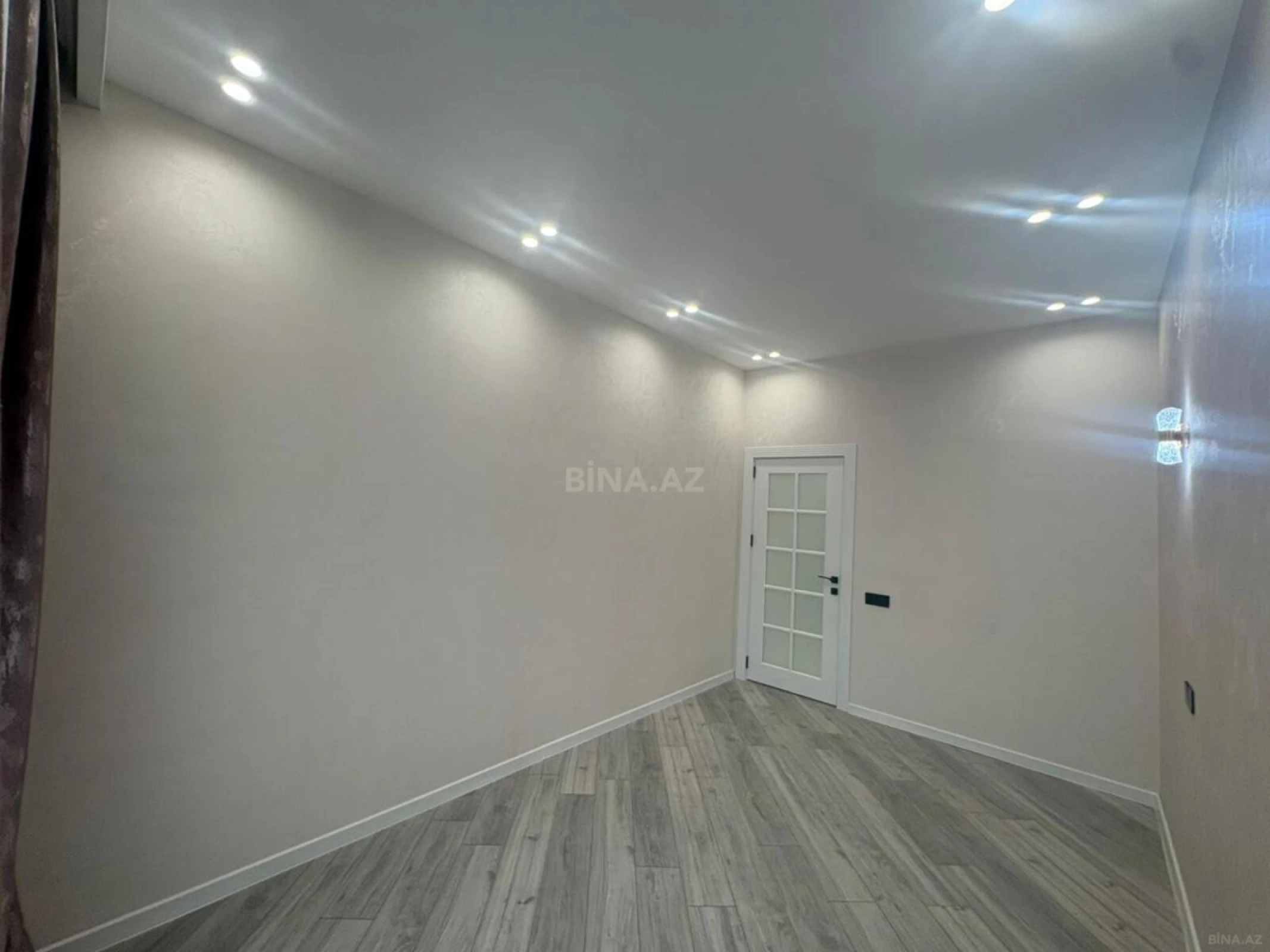 Satılır 2 otaqlı mənzil 52 m²