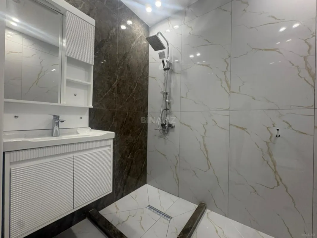 Satılır 2 otaqlı mənzil 52 m²