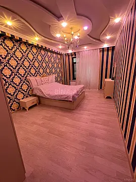 Satılır 3 otaqlı mənzil 150 m²