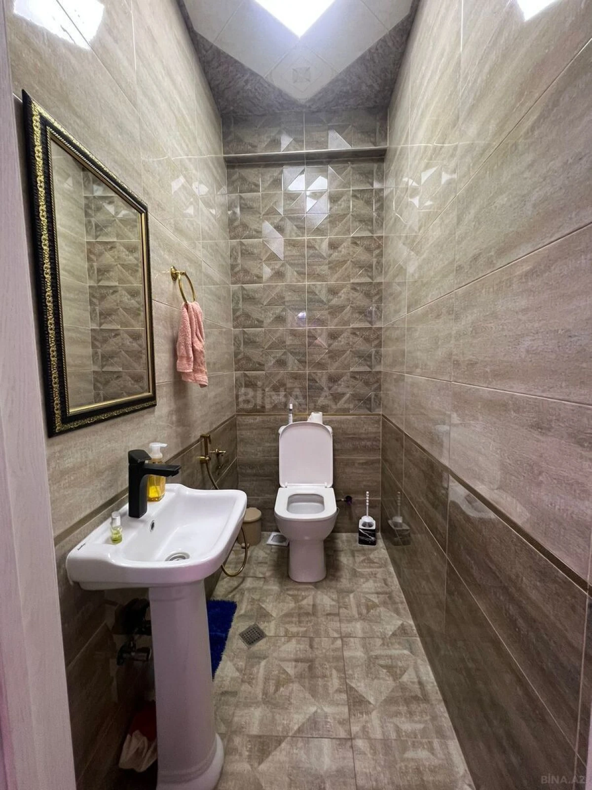 Satılır 3 otaqlı mənzil 150 m²