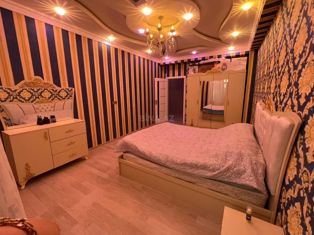 Satılır 3 otaqlı mənzil 150 m²