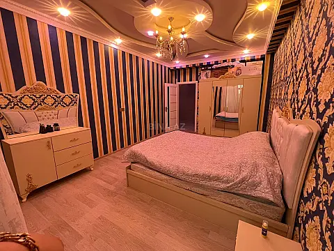 Satılır 3 otaqlı mənzil 150 m²