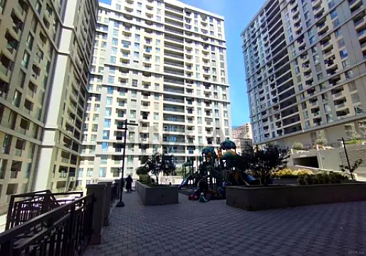 Satılır 4 otaqlı mənzil 130 m² — Bakı, Həzi Aslanov qəs. 4 otaq 130.00 m²