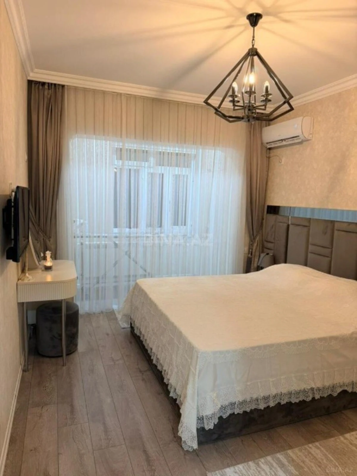 Satılır 2 otaqlı mənzil 65 m²