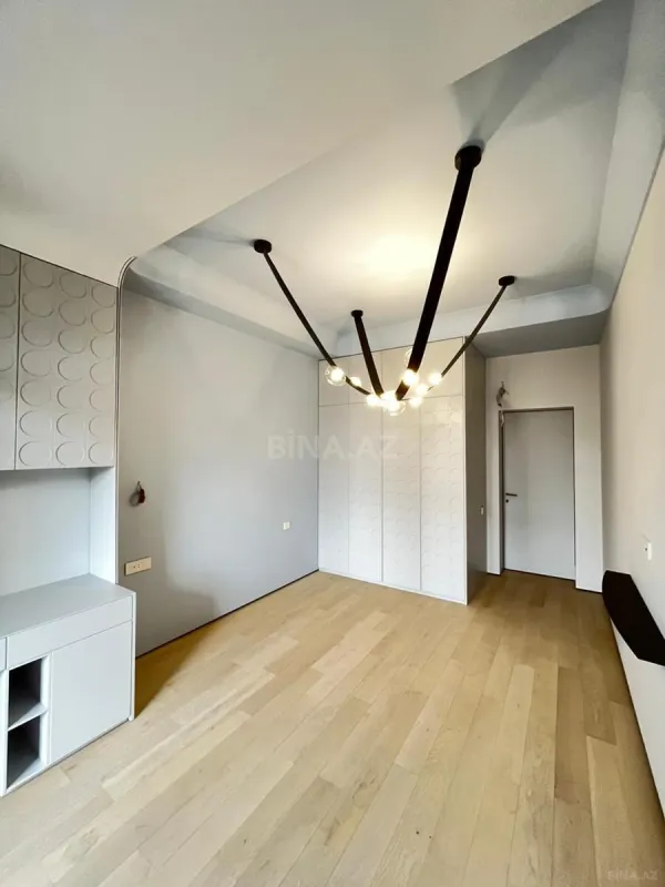 Satılır 3 otaqlı mənzil 103 m²