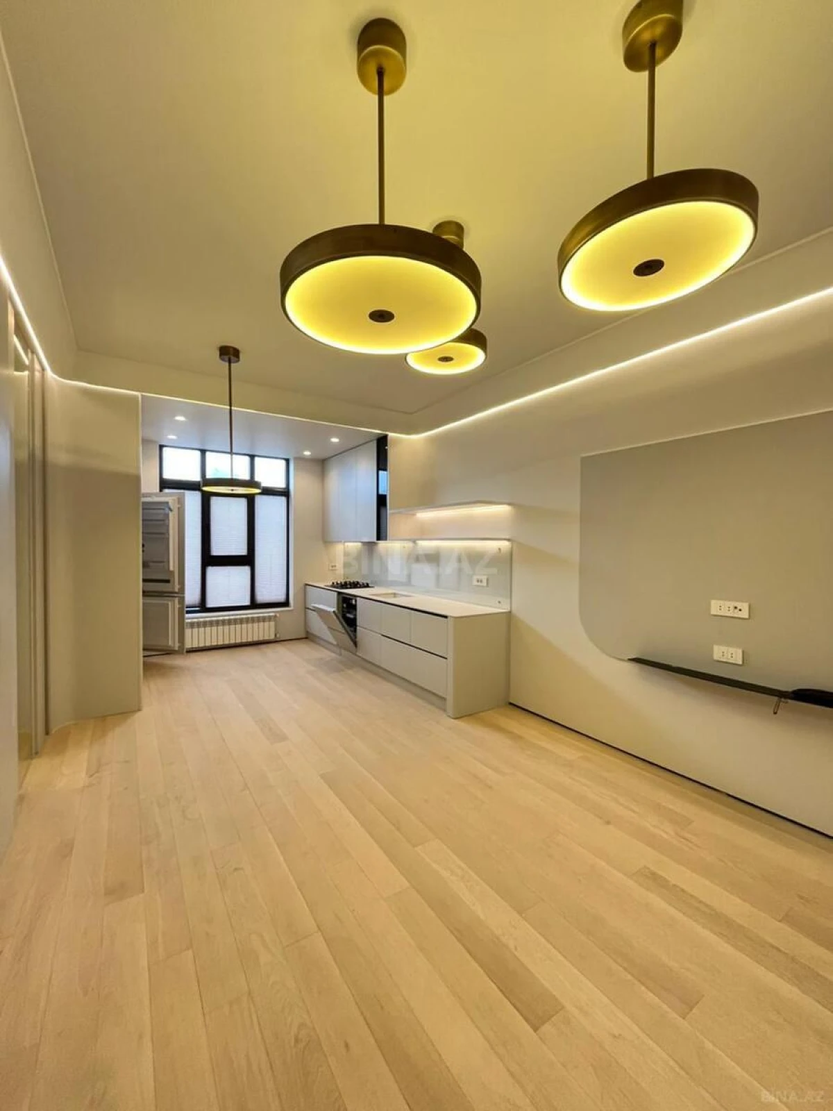 Satılır 3 otaqlı mənzil 103 m²