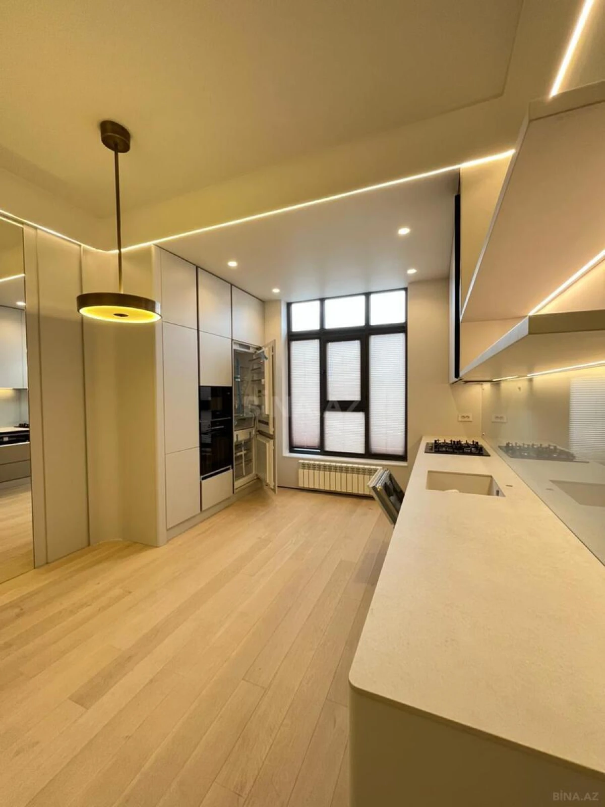 Satılır 3 otaqlı mənzil 103 m²