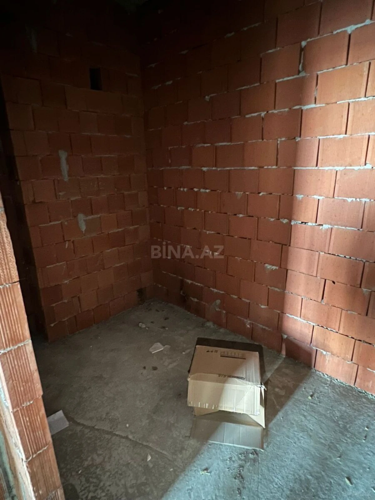 Satılır 3 otaqlı mənzil 115 m²