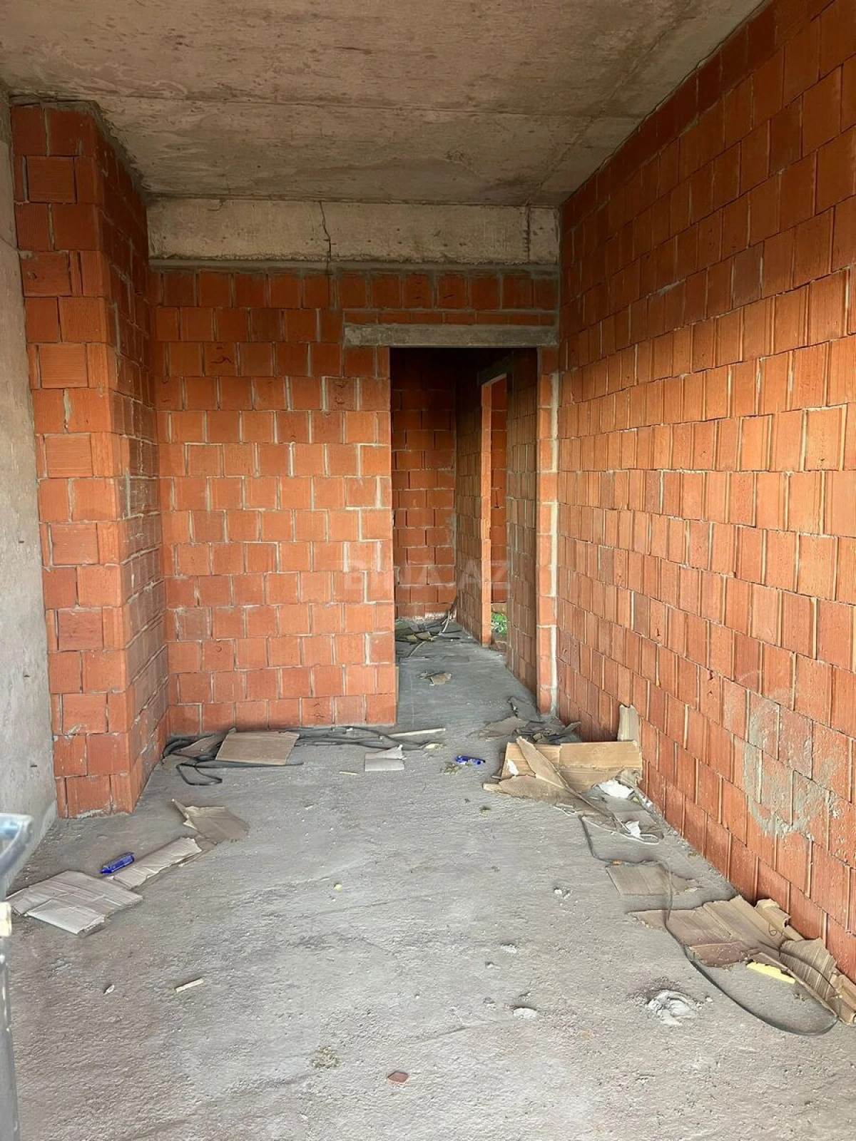 Satılır 3 otaqlı mənzil 115 m²