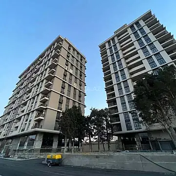 Satılır 3 otaqlı mənzil 115 m²