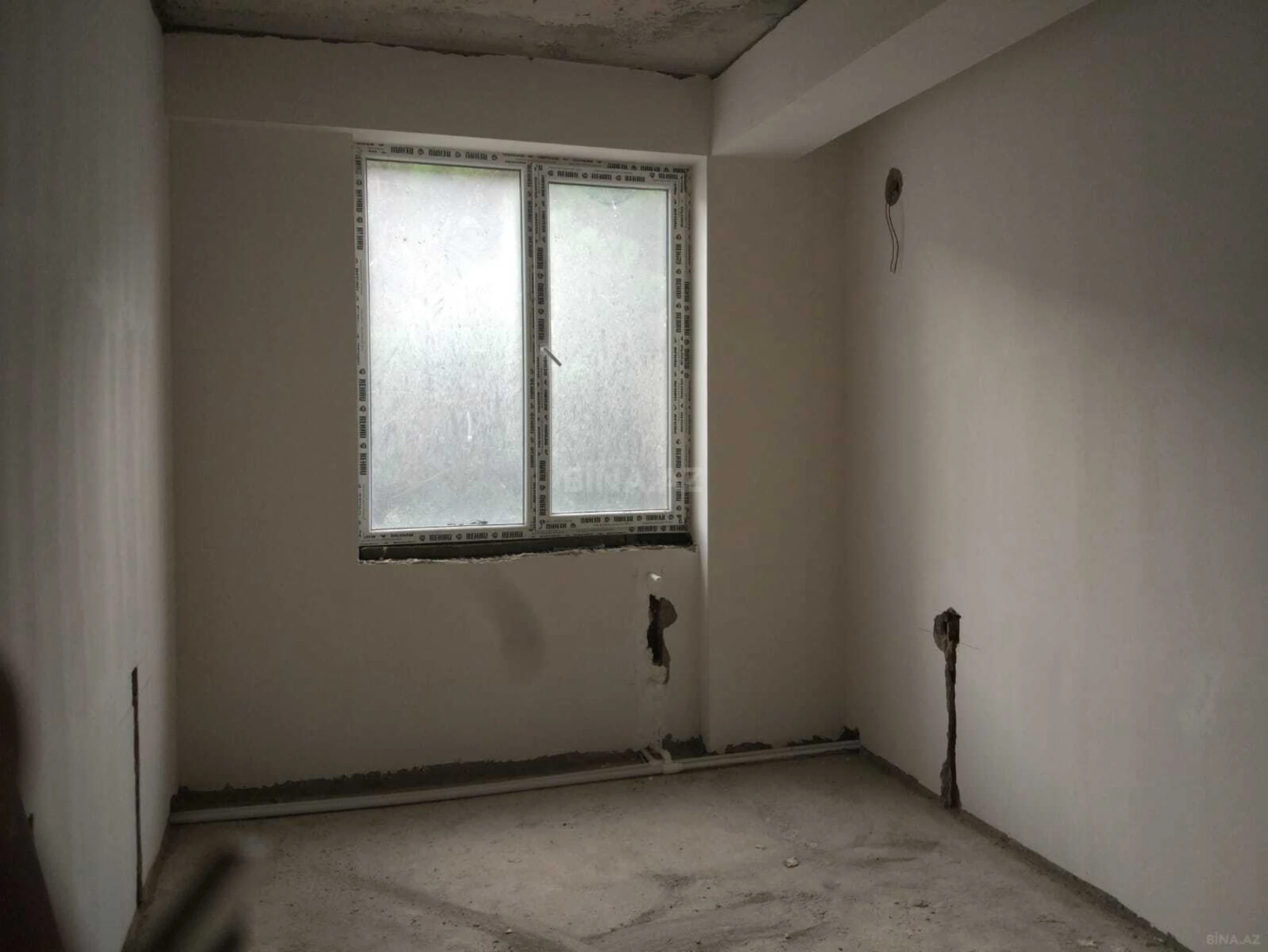 Satılır 3 otaqlı mənzil 115 m²
