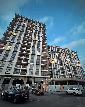 Satılır 3 otaqlı mənzil 115 m²