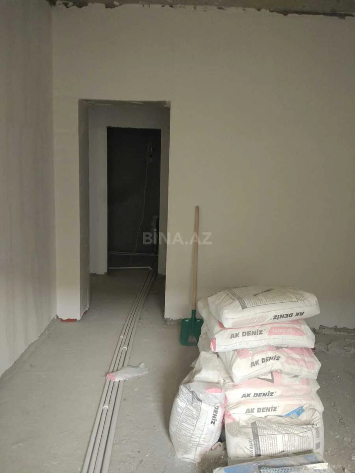 Satılır 3 otaqlı mənzil 115 m²