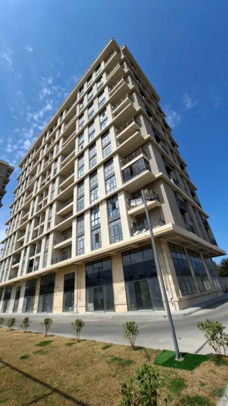 Satılır 3 otaqlı mənzil 115 m²