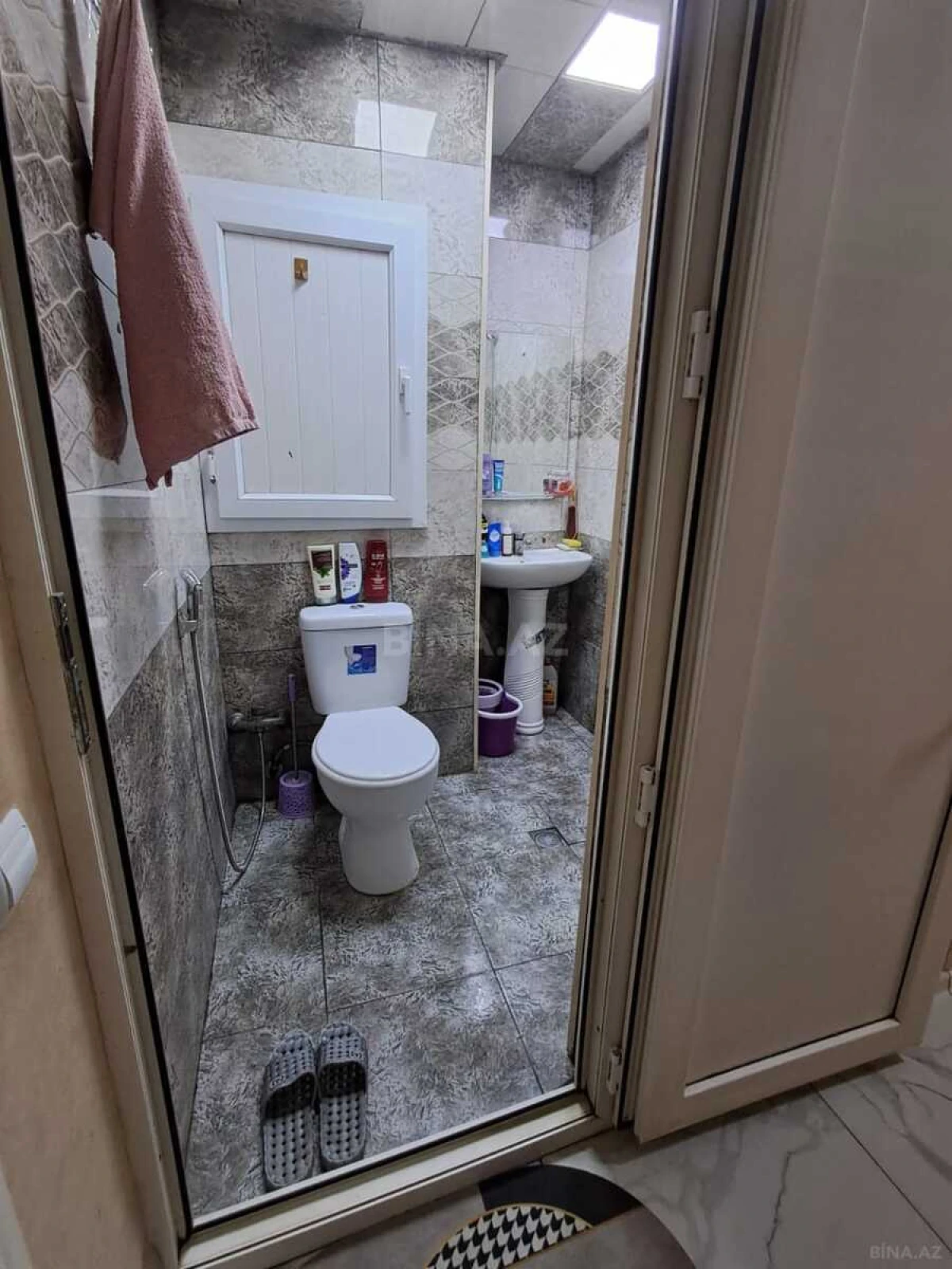 Kirayə verilir 2 otaqlı mənzil 65 m²