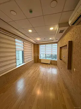 Kirayə verilir 9 otaqlı ofis 200 m²