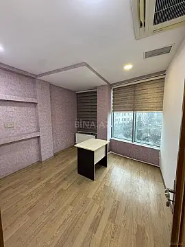 Kirayə verilir 9 otaqlı ofis 200 m²