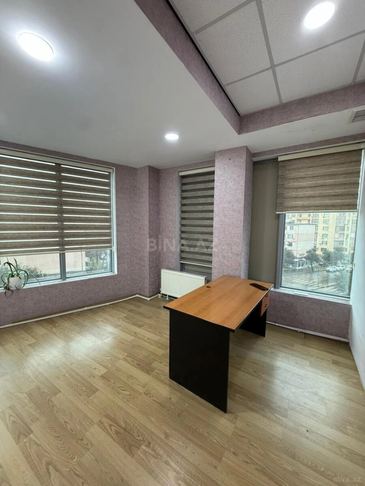 Kirayə verilir 9 otaqlı ofis 200 m²