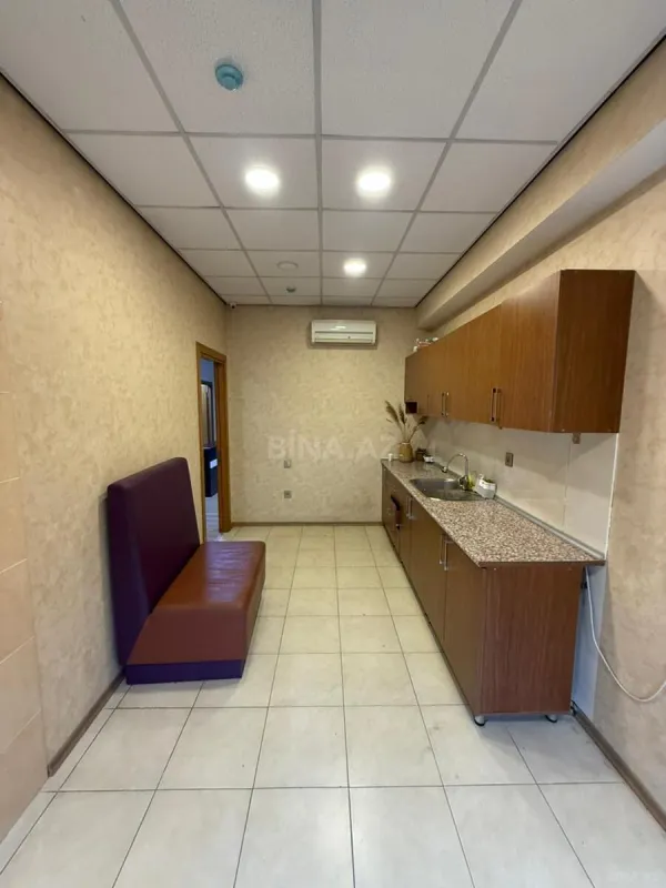 Kirayə verilir 9 otaqlı ofis 200 m²