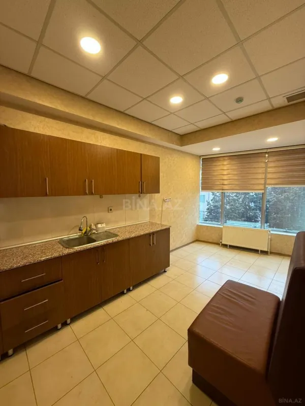 Kirayə verilir 9 otaqlı ofis 200 m²