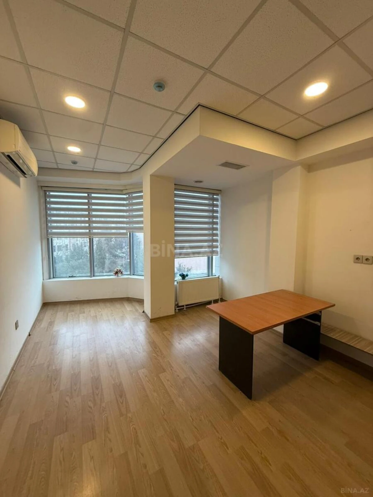 Kirayə verilir 9 otaqlı ofis 200 m²