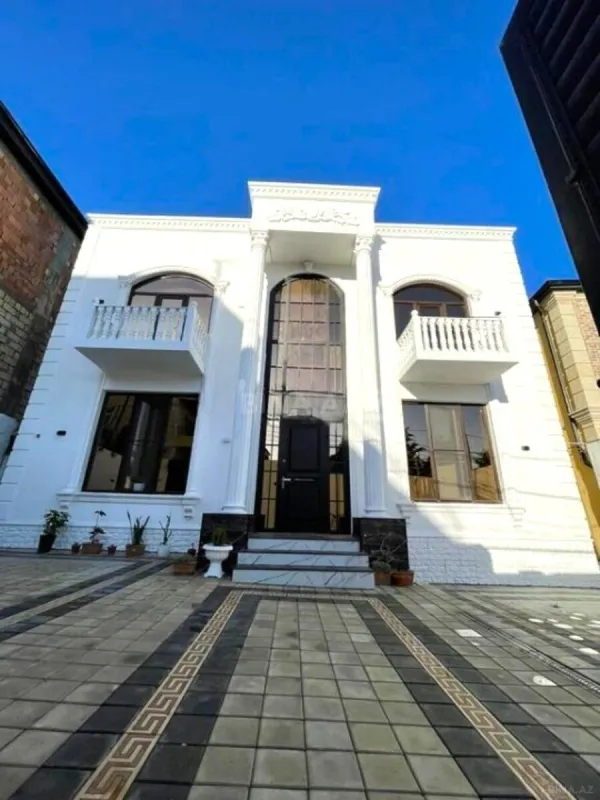 Satılır 6 otaqlı həyət evi 260 m²