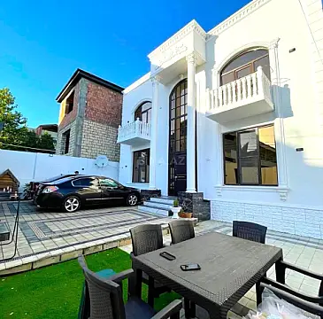 Satılır 6 otaqlı həyət evi 260 m²