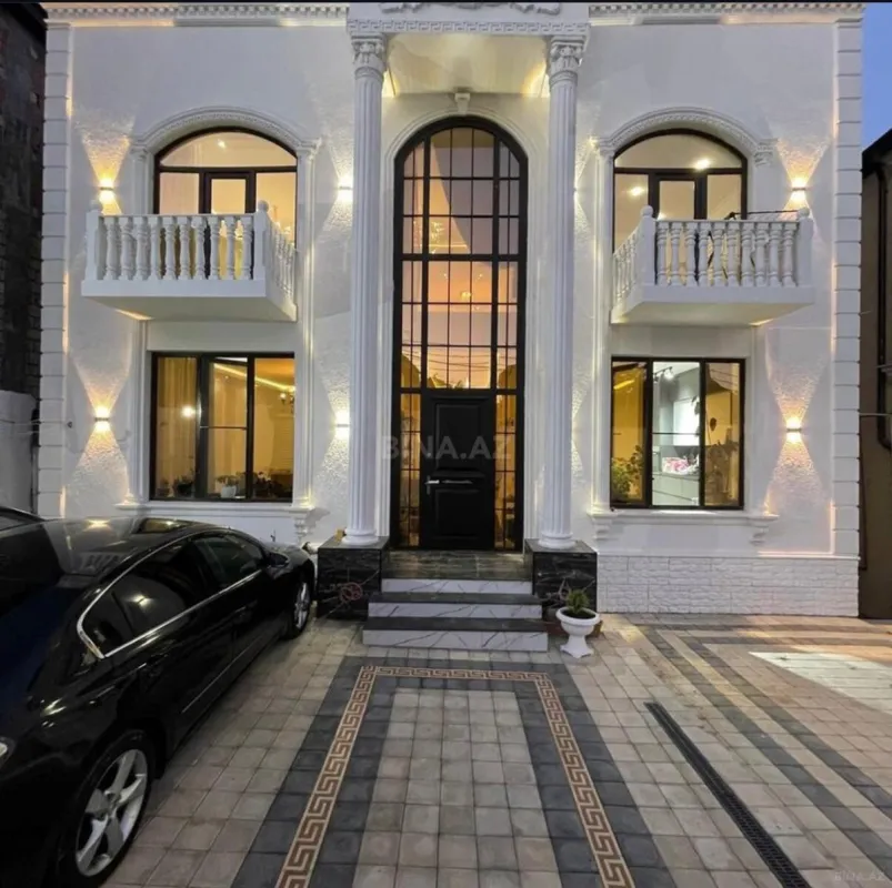 Satılır 6 otaqlı həyət evi 260 m²