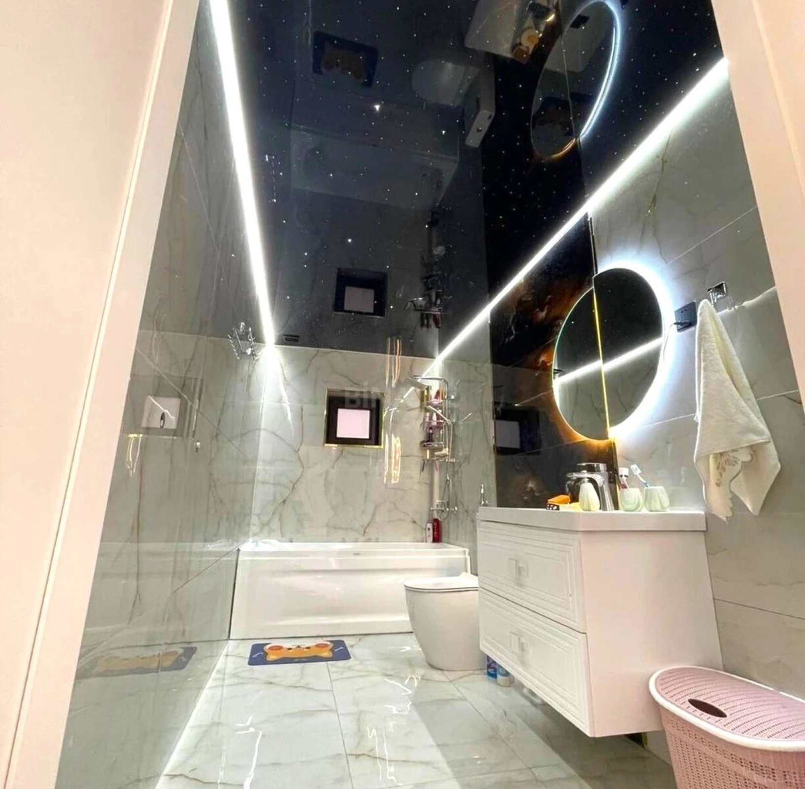 Satılır 6 otaqlı həyət evi 260 m²