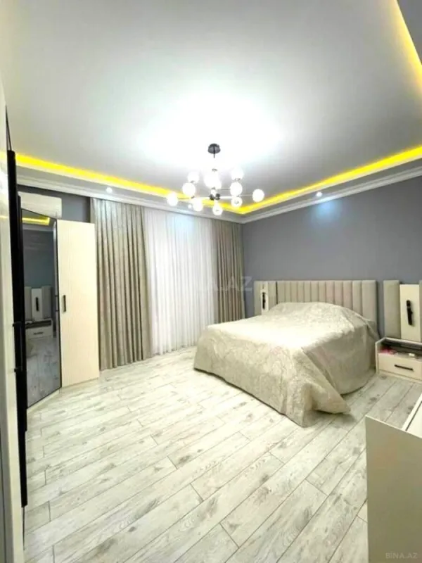 Satılır 6 otaqlı həyət evi 260 m²