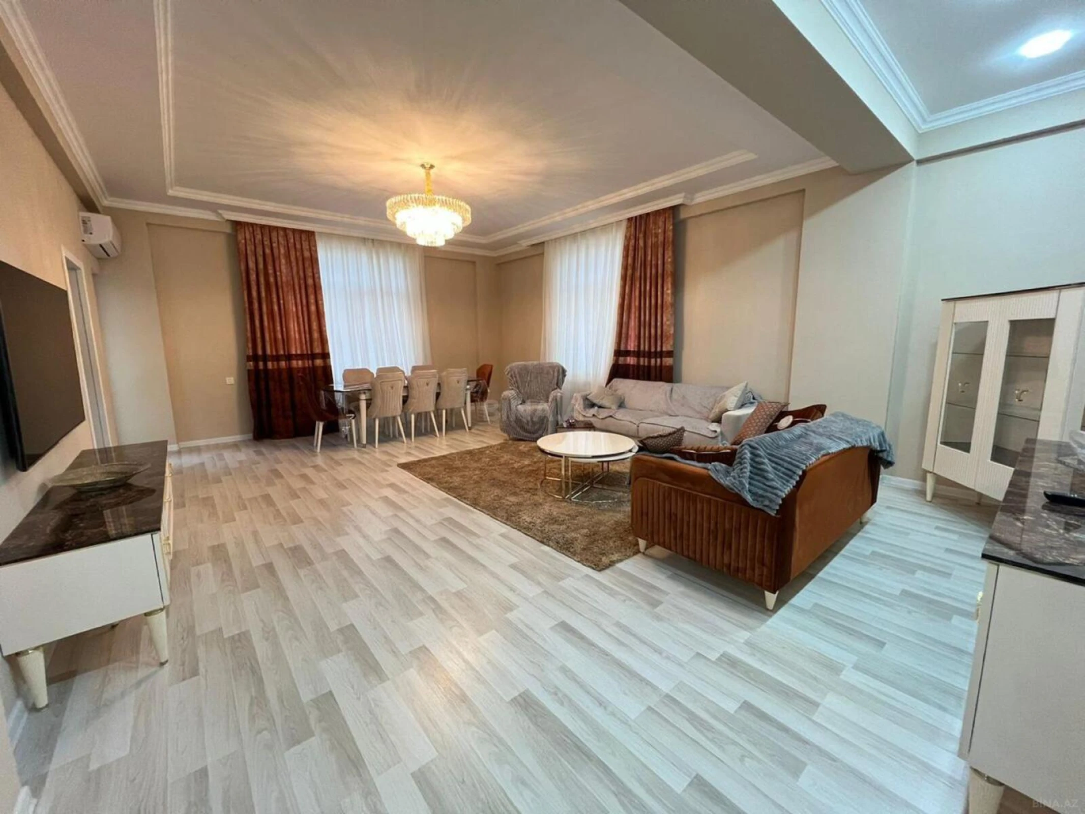 Satılır 3 otaqlı mənzil 125 m²