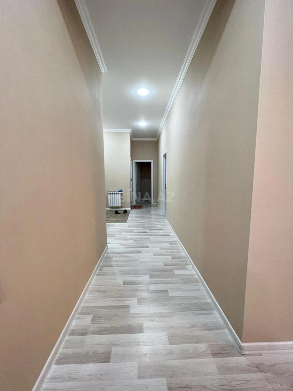 Satılır 3 otaqlı mənzil 125 m²