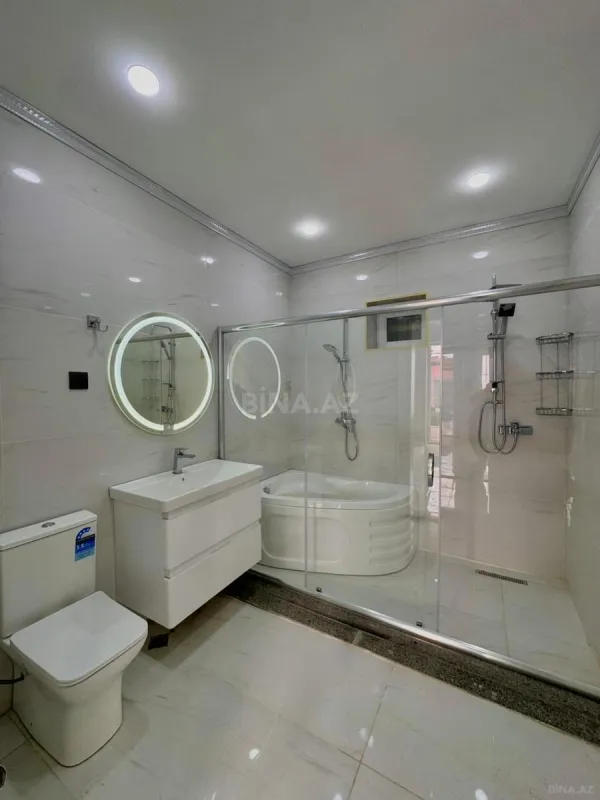 Satılır 5 otaqlı həyət evi 300 m²