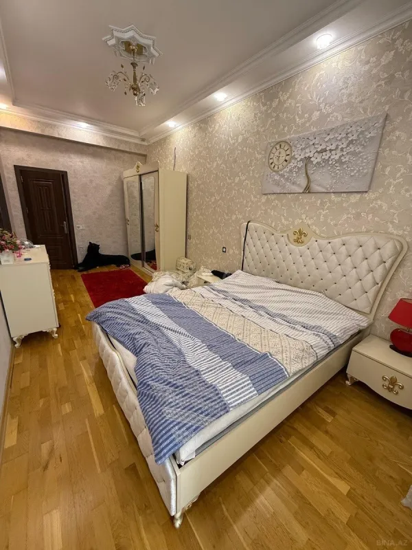 Satılır 3 otaqlı mənzil 100 m²
