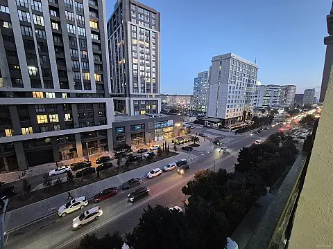 Satılır 2 otaqlı mənzil 52 m²