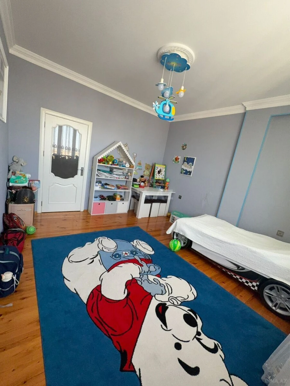 Satılır 4 otaqlı mənzil 165 m²