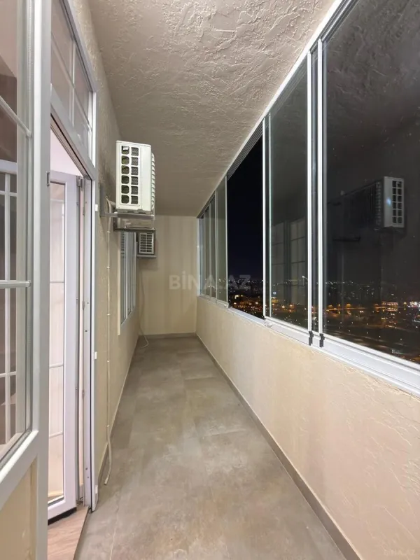 Satılır 4 otaqlı mənzil 145 m²