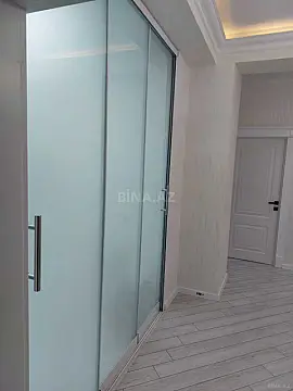 Satılır 3 otaqlı mənzil 93 m²