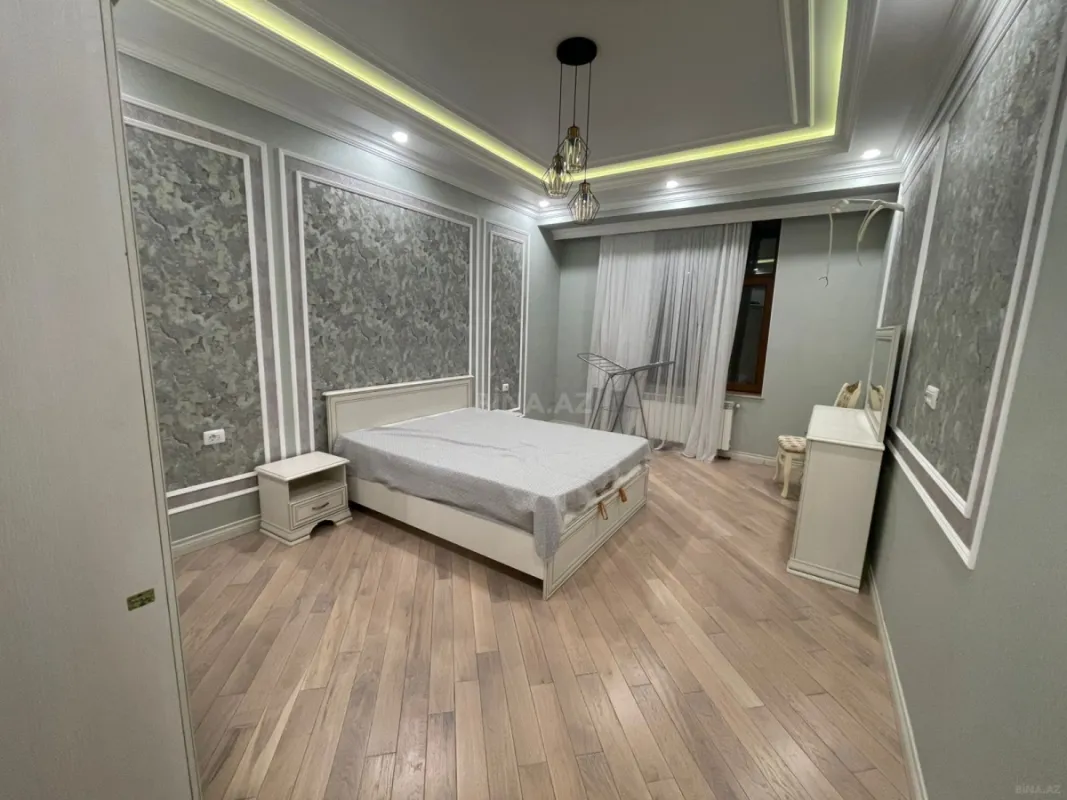 Kirayə verilir 3 otaqlı mənzil 130 m²