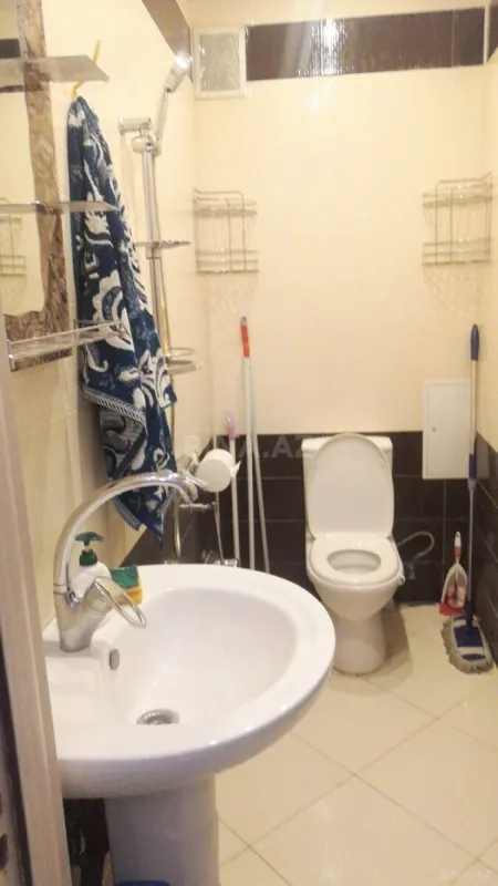 Satılır 2 otaqlı mənzil 47 m²