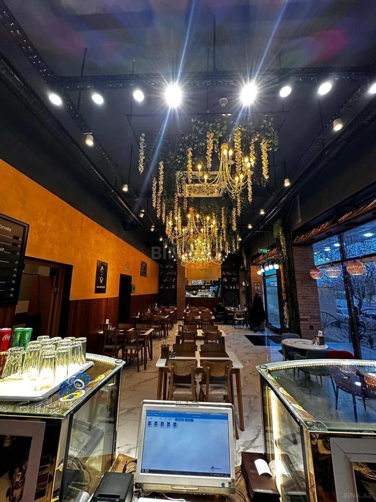 Kirayə verilir obyekt 140 m²