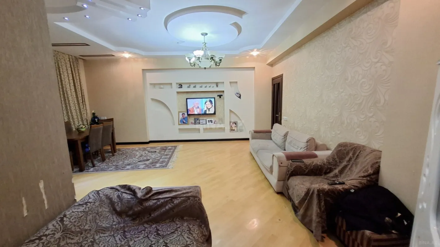 Satılır 2 otaqlı mənzil 100 m²
