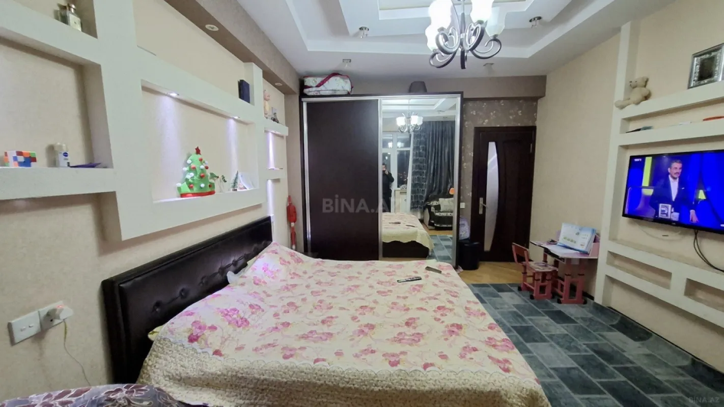 Satılır 2 otaqlı mənzil 100 m²